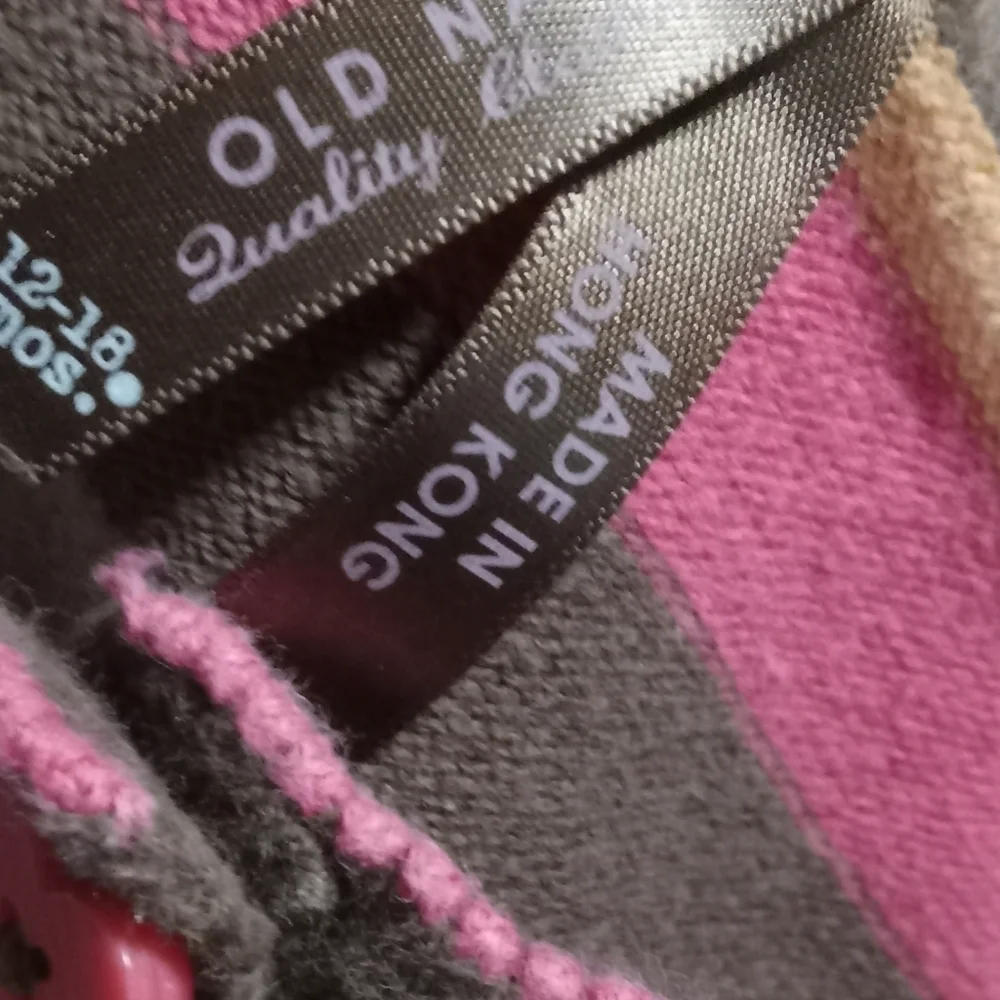 Old navy girls pants and sweater set. Size 12-18 months - Picture 9 of 13